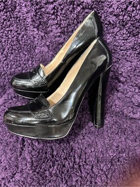 Women’s Guess Black Patent Platform Pump Heels Sz 9